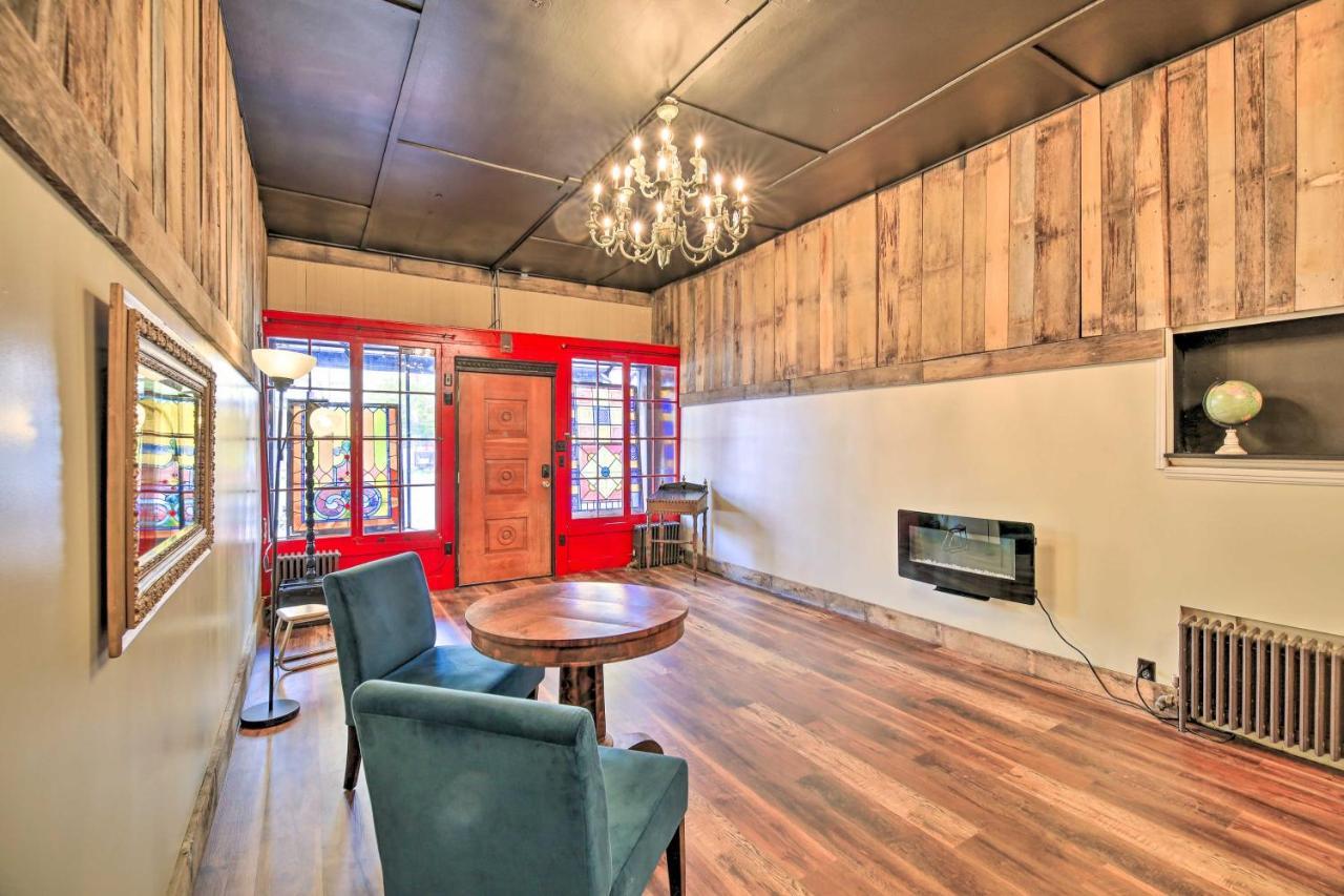 Holiday home The M On Main Renovated Wytheville Townhome